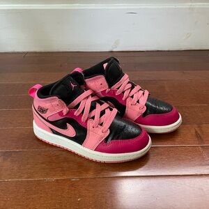 Kids Air Jordan 1 Mid Sneakers